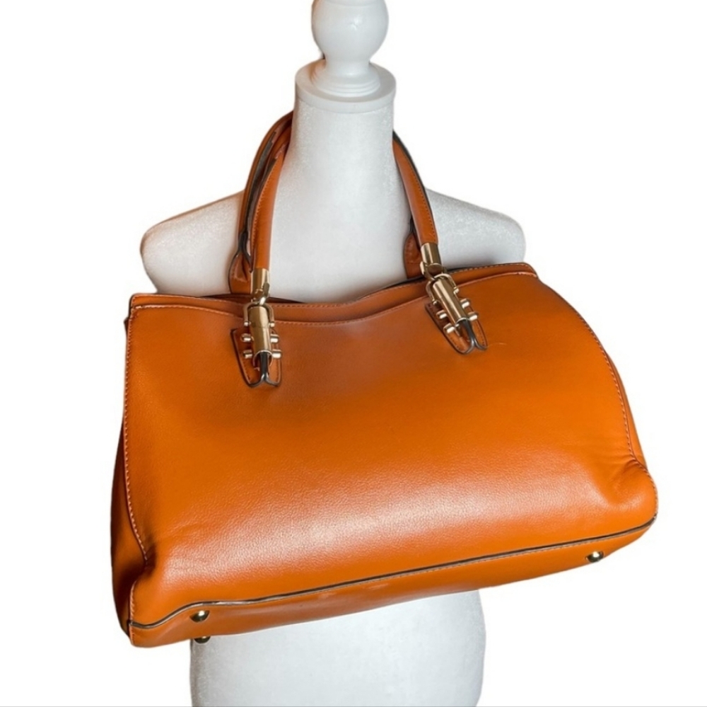 Vintage faux leather shoulder bag